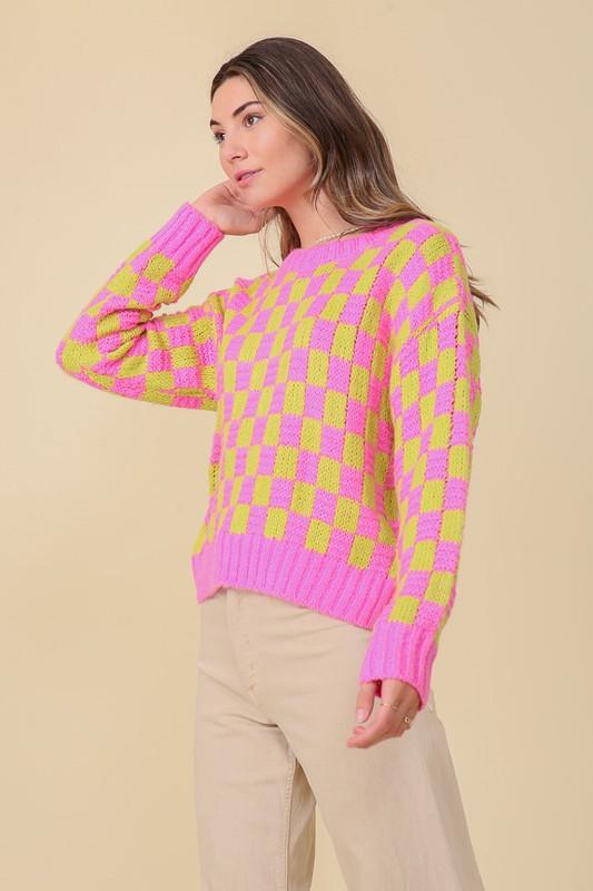 LONG SLEEVE CHECKERBOARD PULLOVER SWEATER - Lucianne Boutique