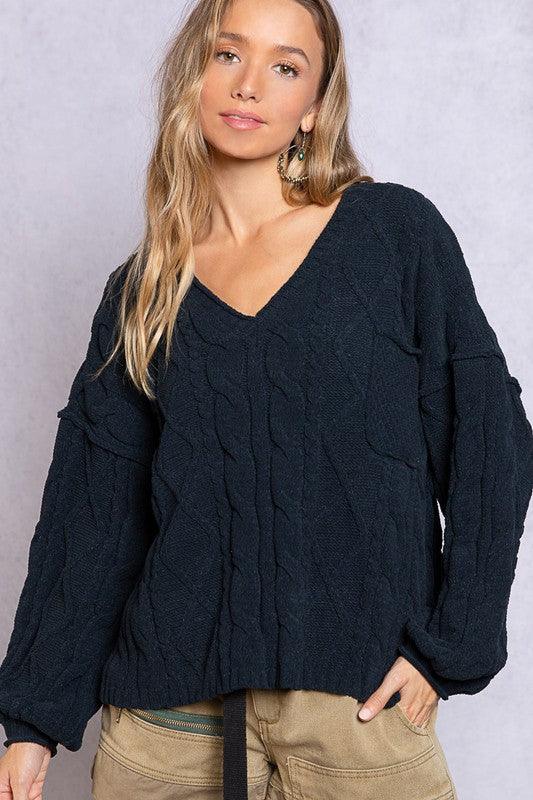 BACKLESS CABLE KNIT SWEATER - Lucianne Boutique