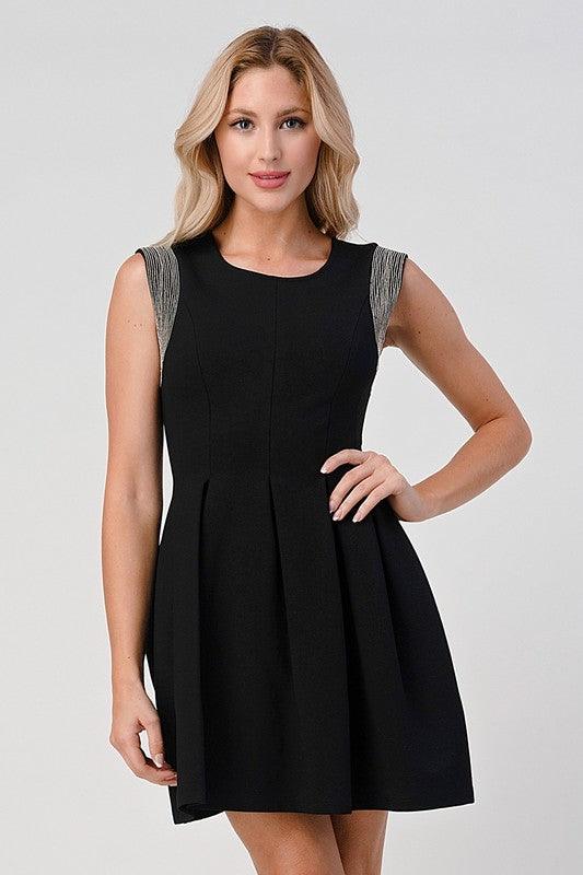 Micro Chain Detailed Pleated Dress - Lucianne Boutique